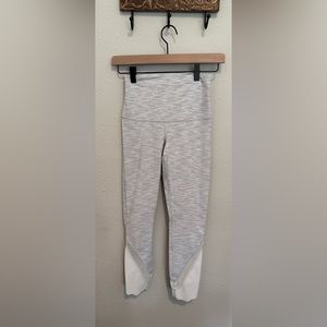 lululemon athletica Gray and White Leggings Sz 6